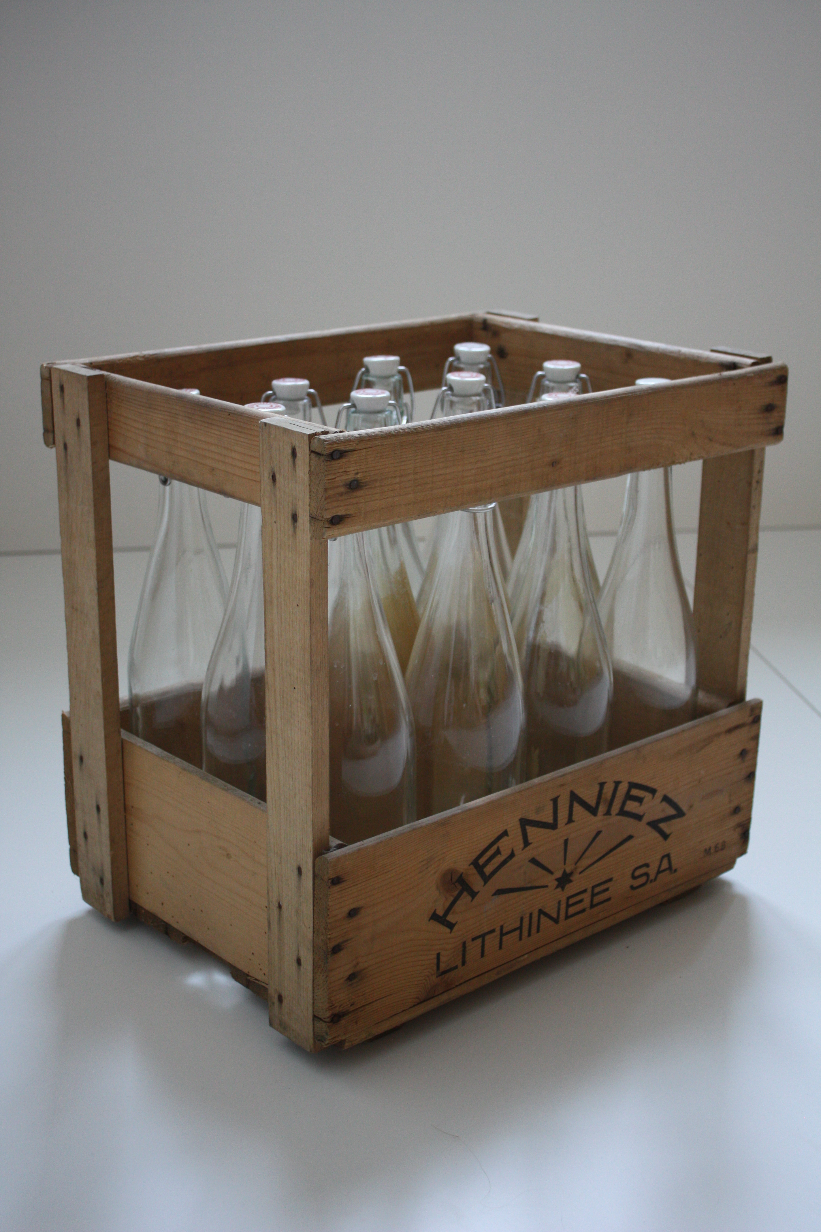 Caisse en bois | Henniez Lithinée avec 12 bouteilles