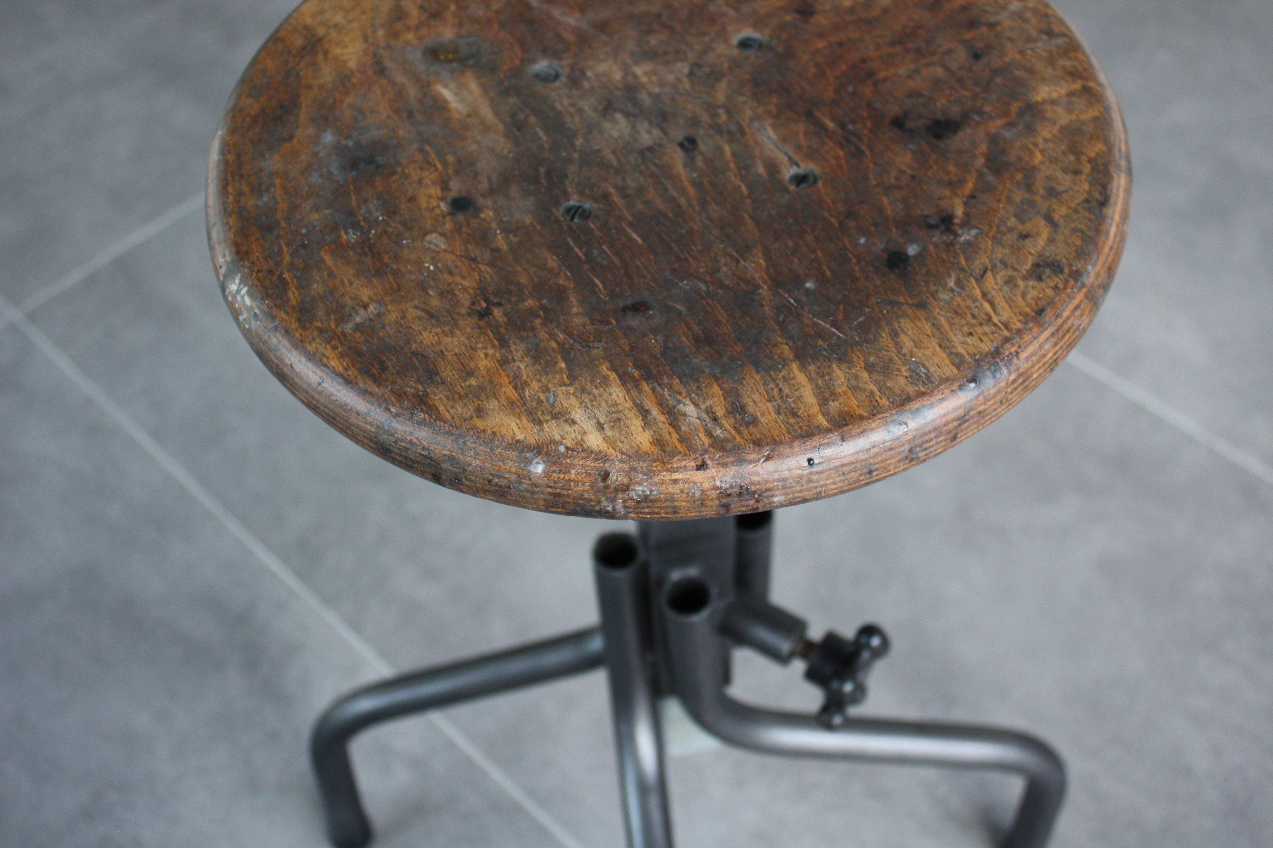 Tabouret bois-métal