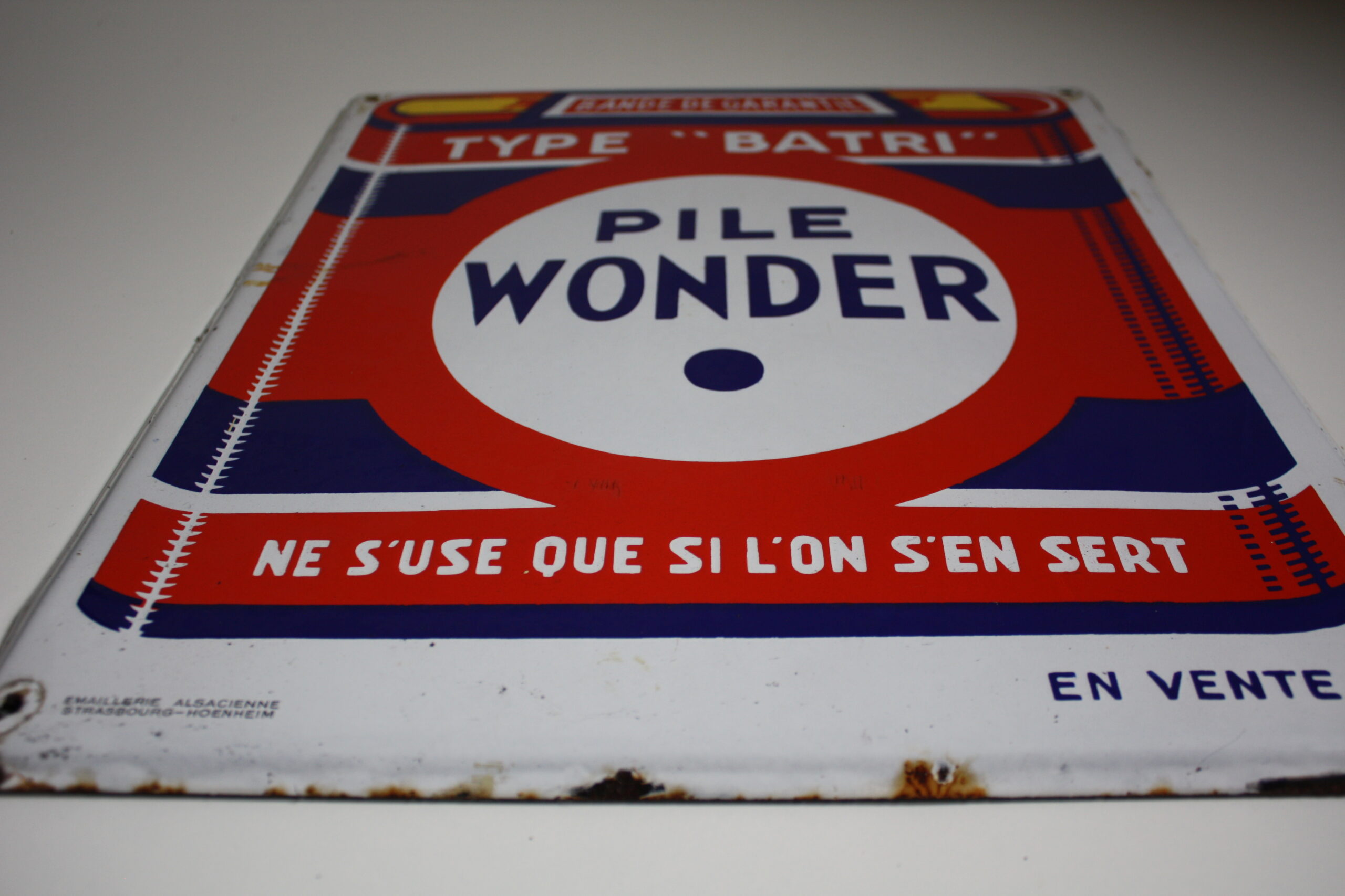 Plaque émaillée | Pile Wonder
