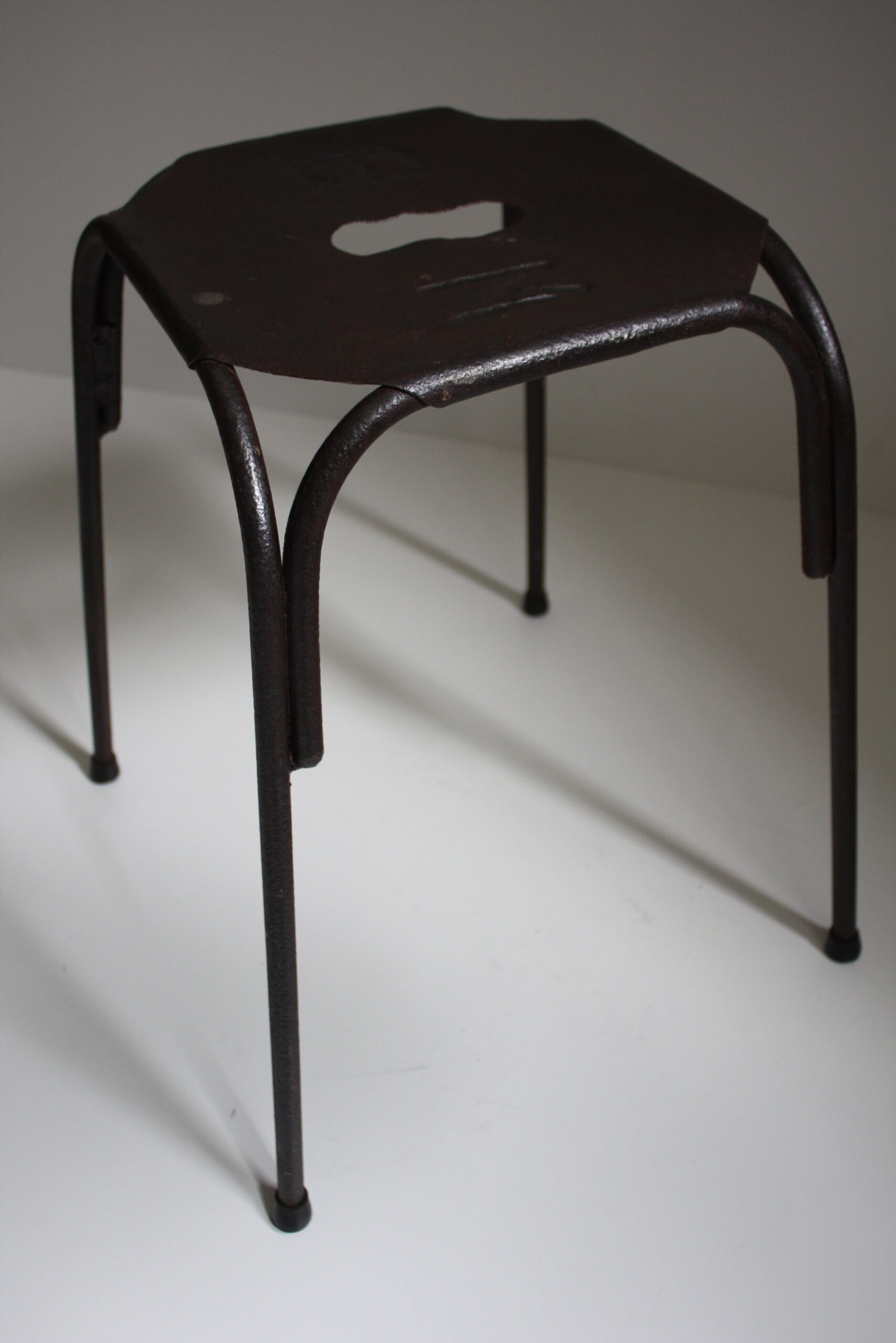 Tabouret -G M-