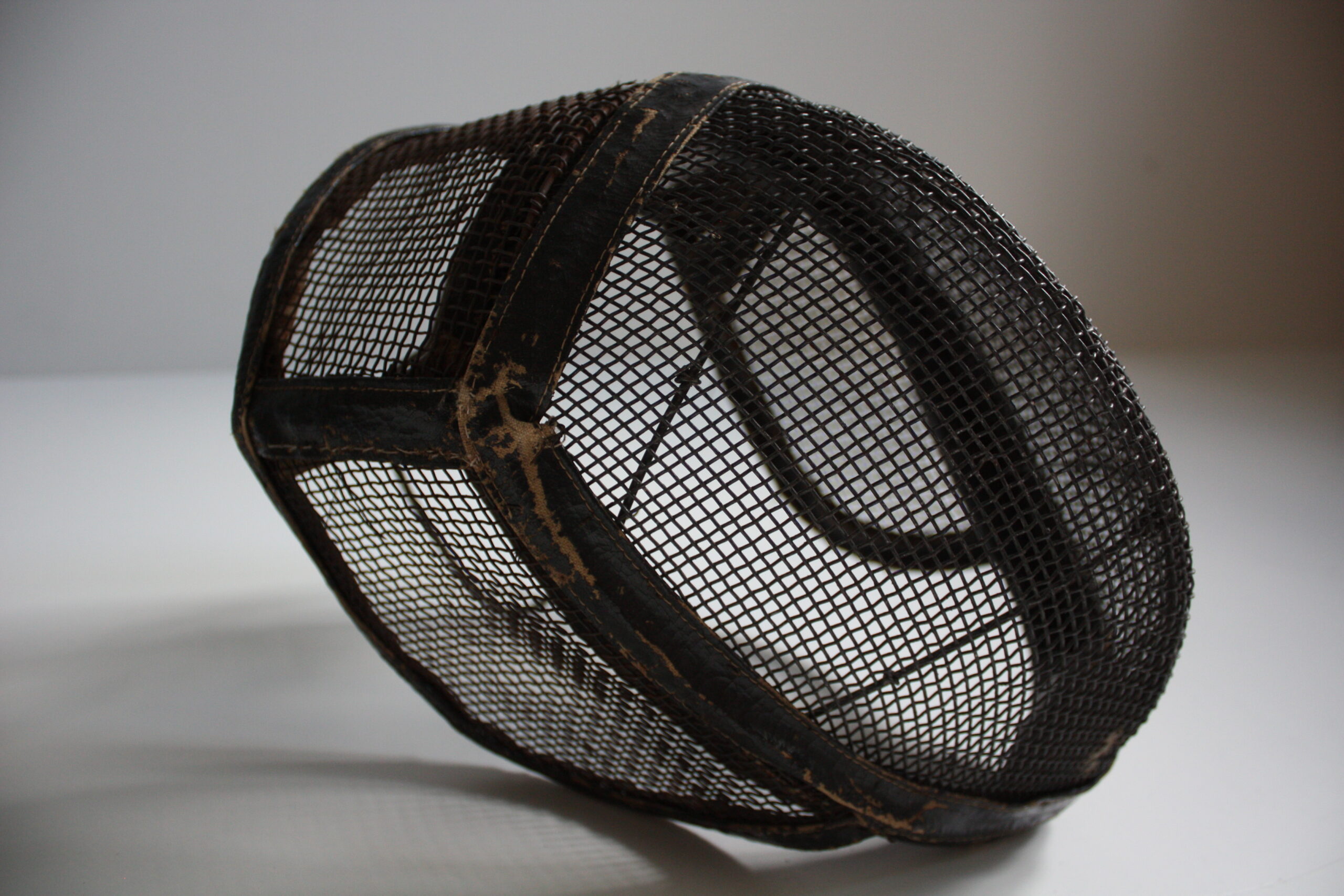 Ancien casque d&rsquo;escrime
