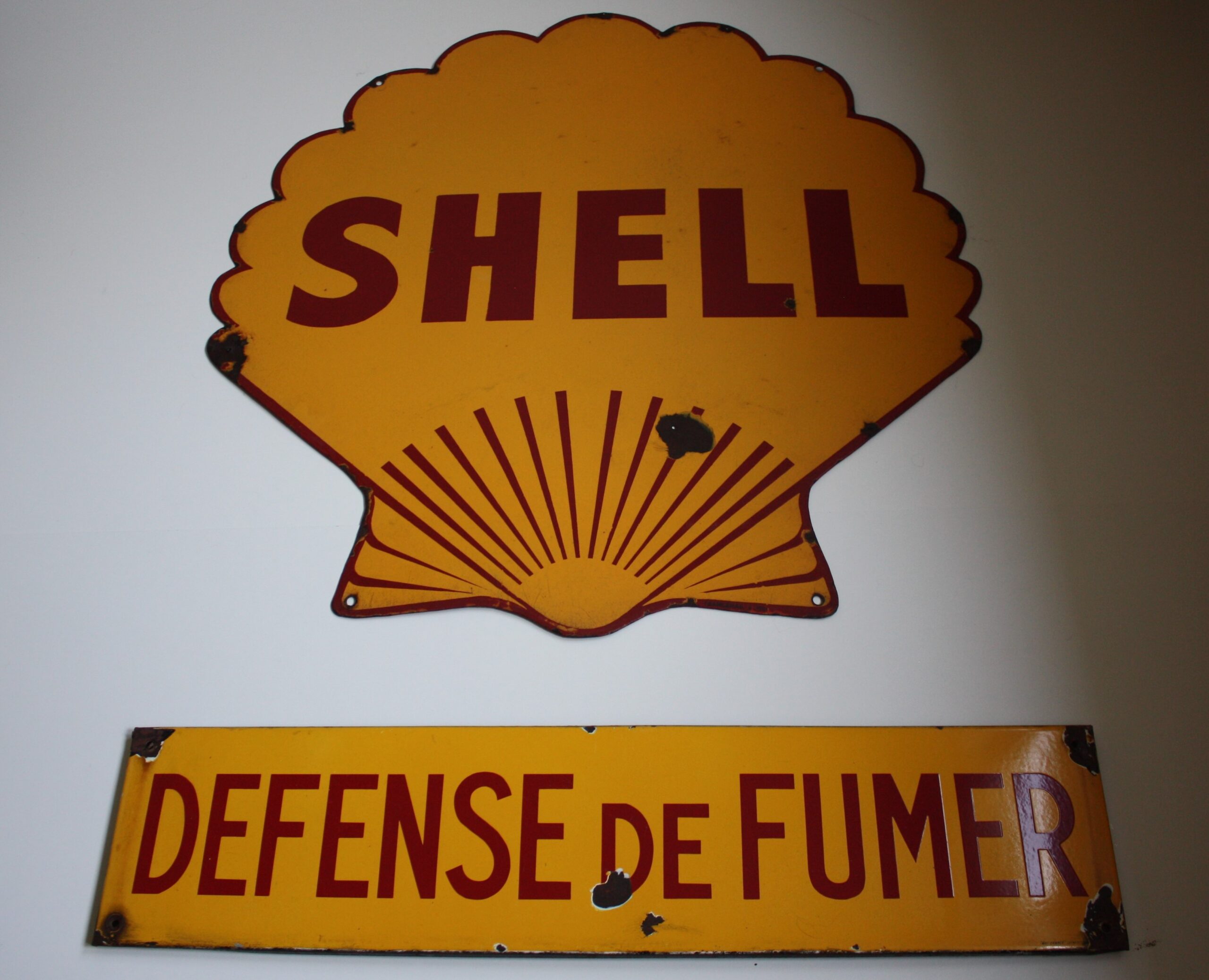 Plaque émaillée double-face -Shell- avec -Défense de fumer-